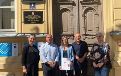HOA I HKS DODIJELILI NAGRADE ŠKOLAMA NA PODRUČJU OD POSEBNE DRŽAVNE SKRBI