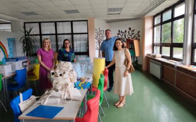 DONACIJA OPREME I ŠKOLSKOG PRIBORA PODRUČNOJ ŠKOLI DREŽNICA