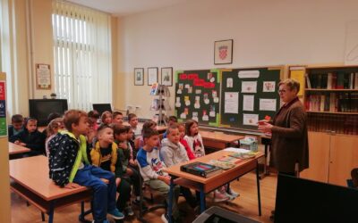 U ŠKOLSKOJ KNJIŽNICI